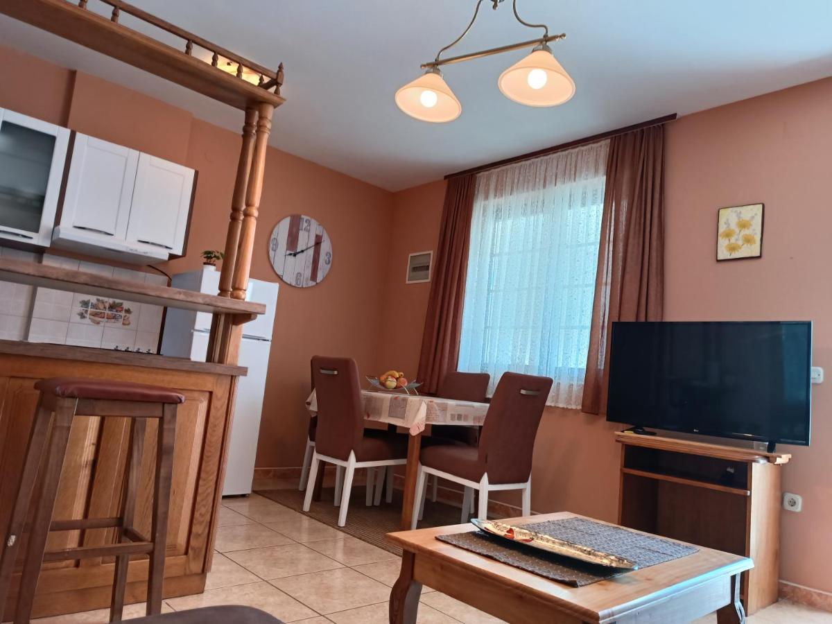 Apartments Ivicek Porec Luaran gambar